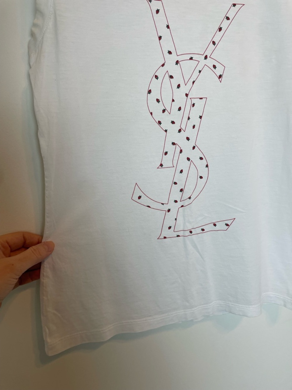 YSL Yves Saint Laurent Logo Graphic Sleeveless Strawberry T-Shirt Top Blouse \ S - Picture 4 of 10
